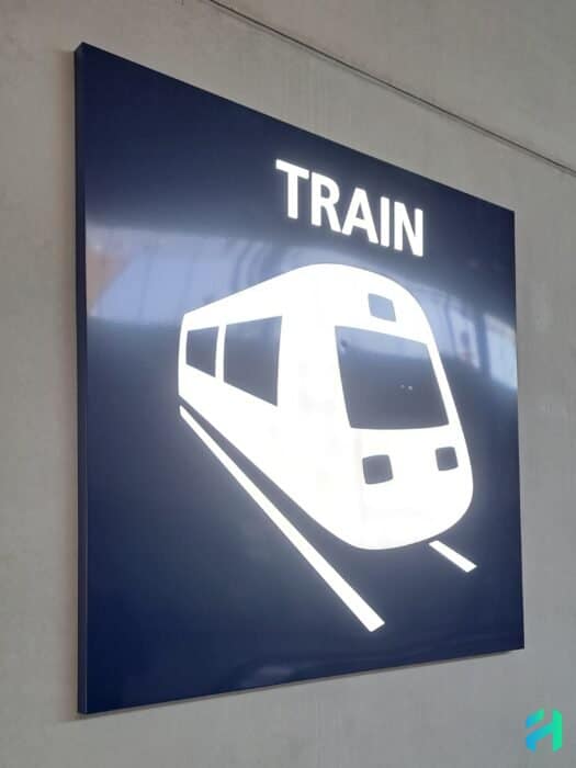 Train symbol at Helsinki Airport