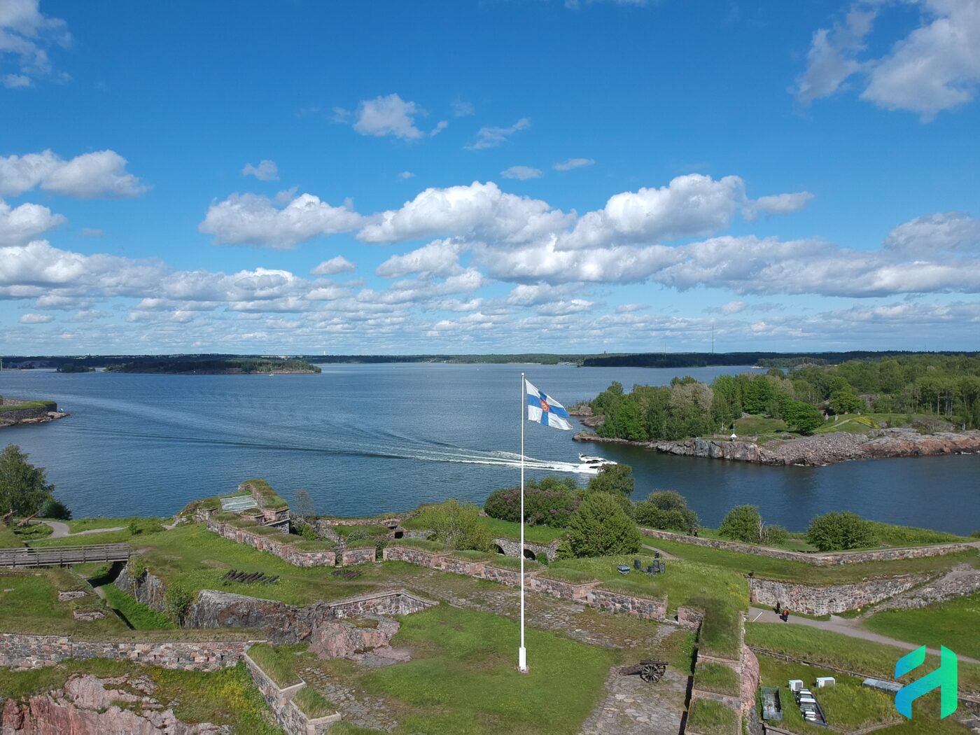 Flying a drone in Helsinki, Suomenlinna island and Finnish flag